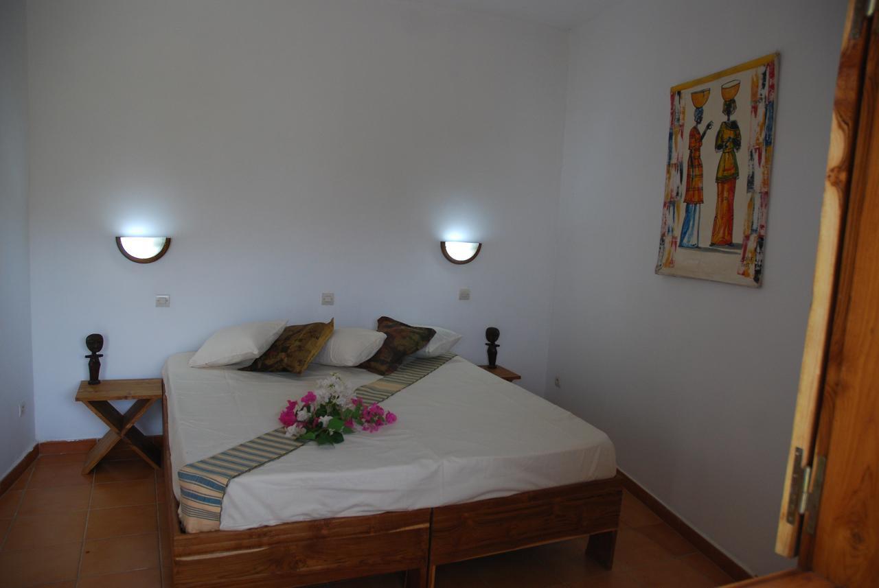 Casa Motel Ziguinchor Exterior photo